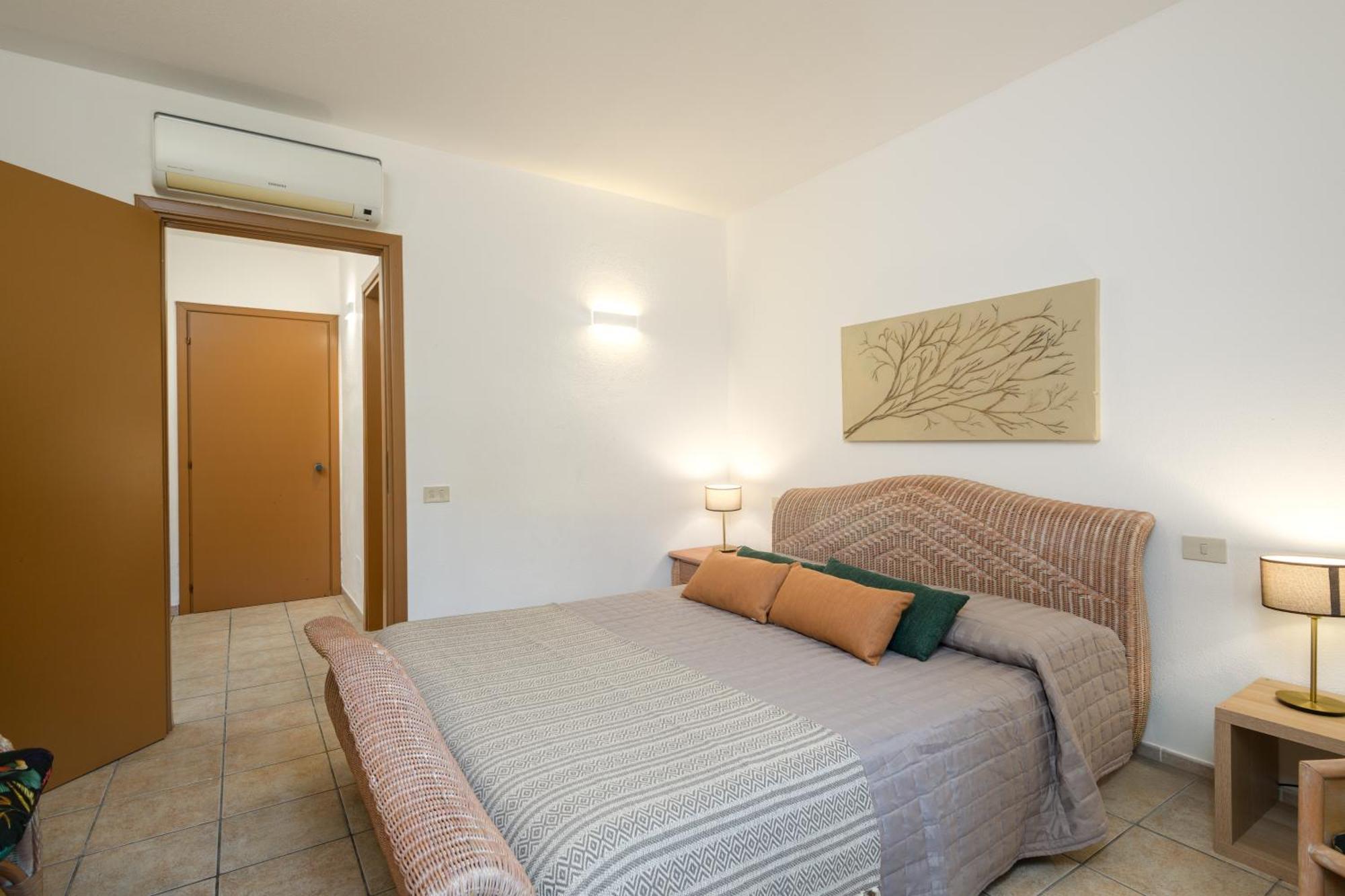 Hotel Moderno Olbia Exterior foto